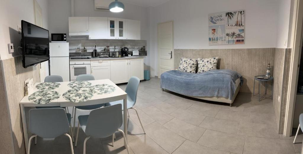 Topart Apartman I 발라톤페니베스 외부 사진