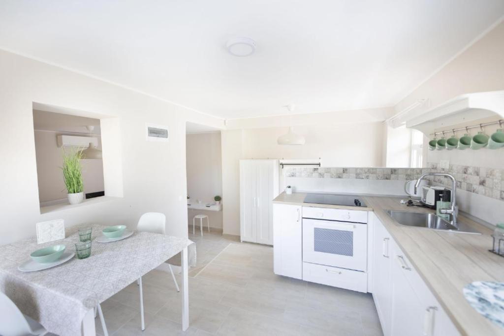 Topart Apartman I 발라톤페니베스 외부 사진